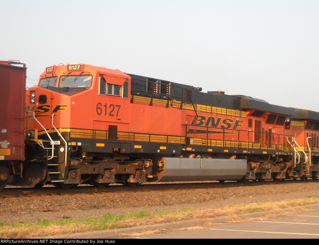 BNSF 6127
